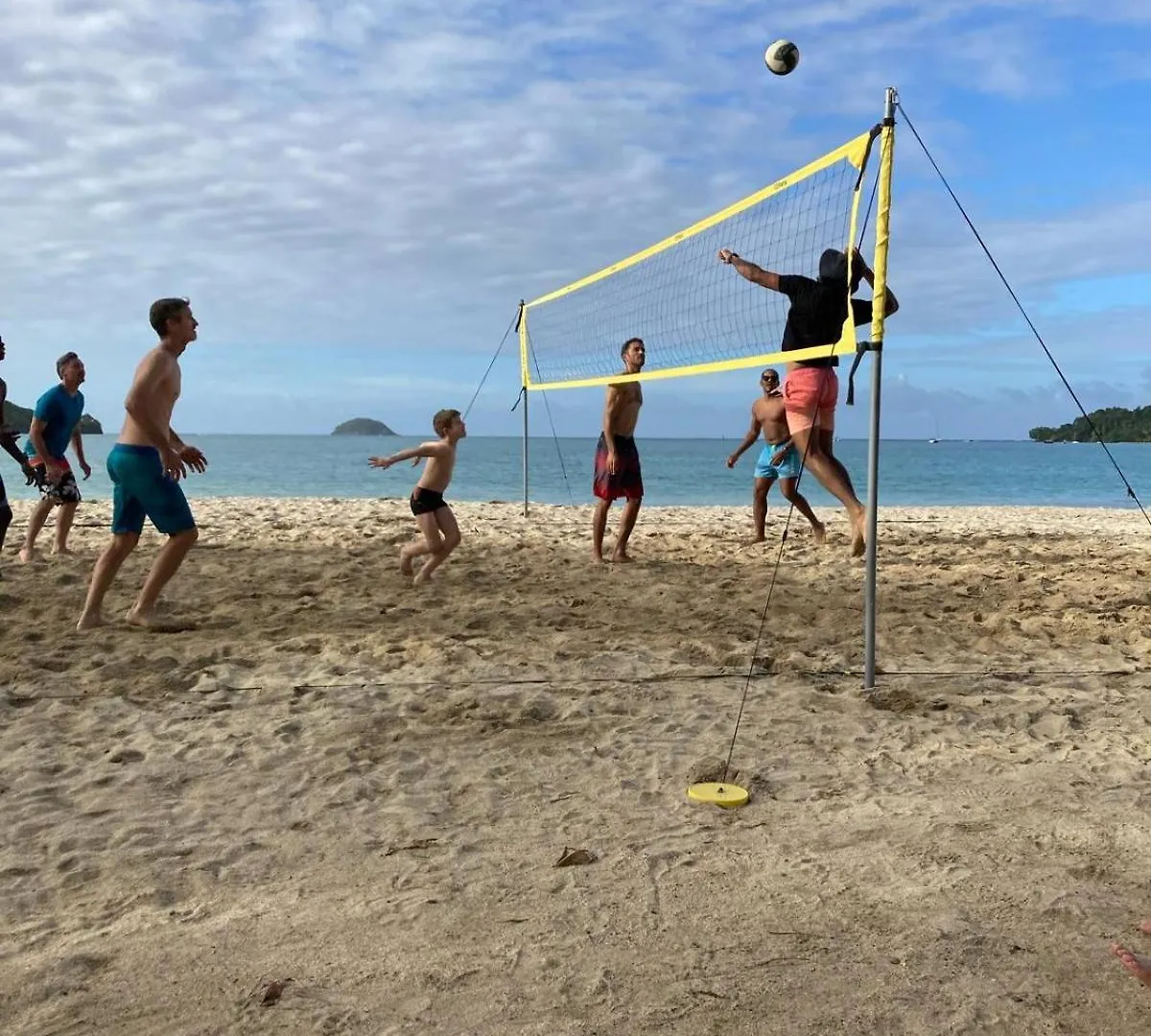 Top Hill Hostel- Martinique- Auberge Dortoir 拉特里尼泰 公寓